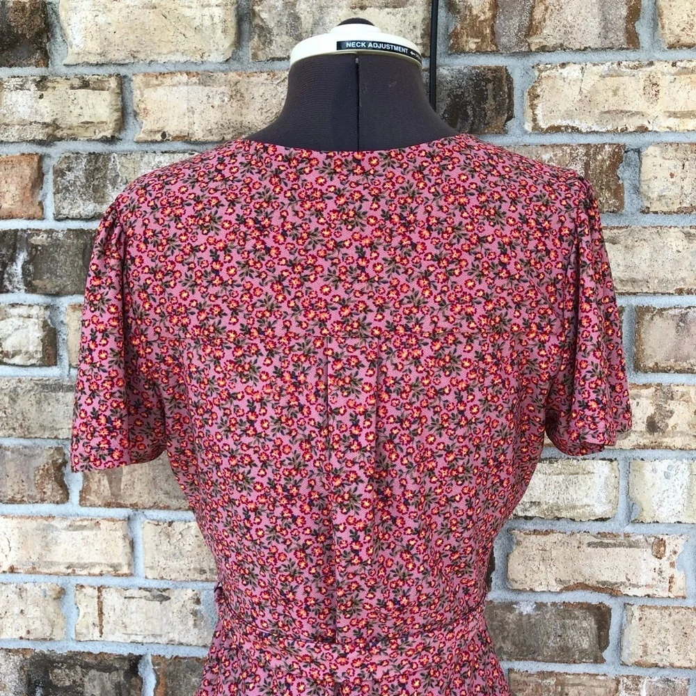 Monteau Los Angeles Stretchy Faux Buttoned Belted‎ Floral Maeve Midi Dress M